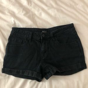 BDG Shortie 27W black shorts